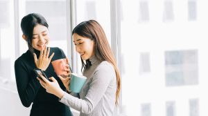 TOP 5 chủ đề dễ bắt chuyện với người Nhật Bản